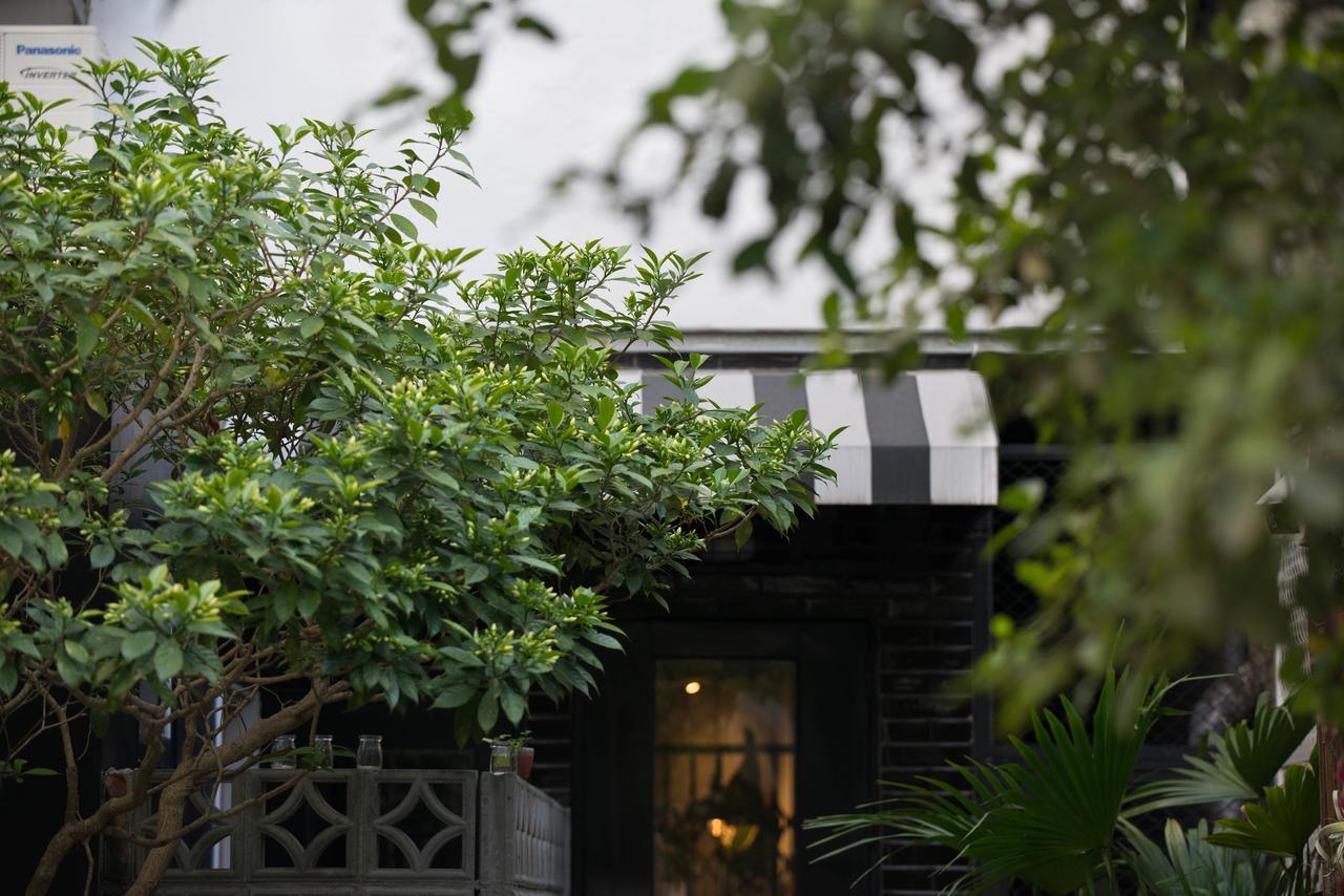 被愛咖啡小旅館 Birdeye Garden Tainan Extérieur photo