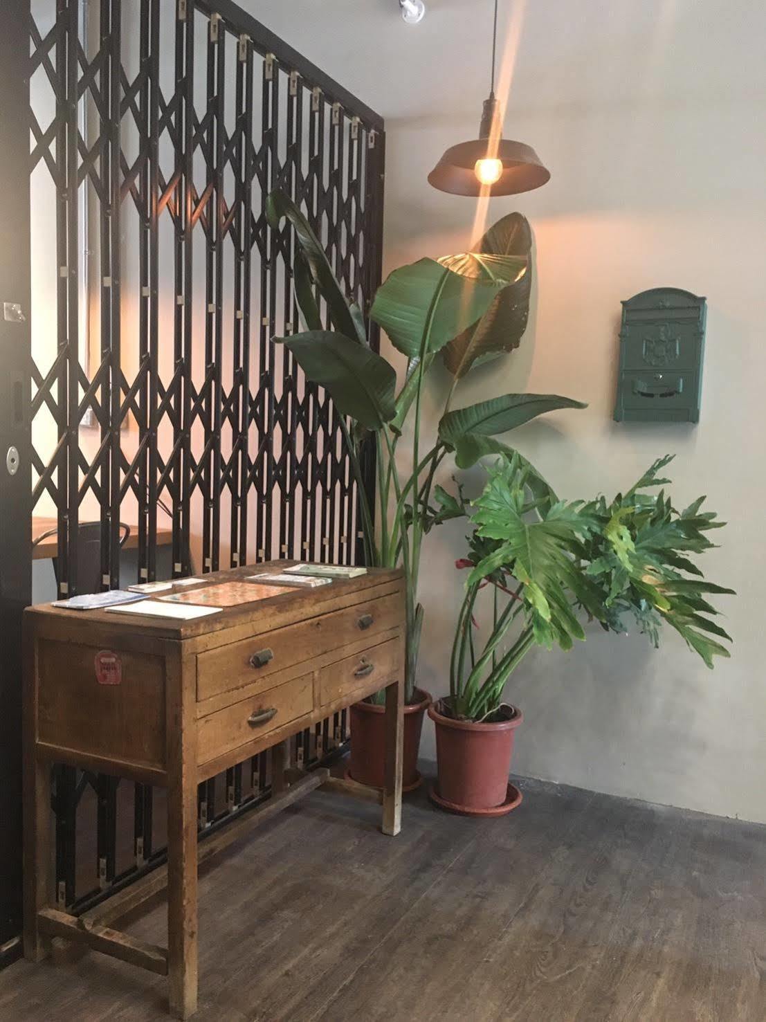 被愛咖啡小旅館 Birdeye Garden Tainan Extérieur photo